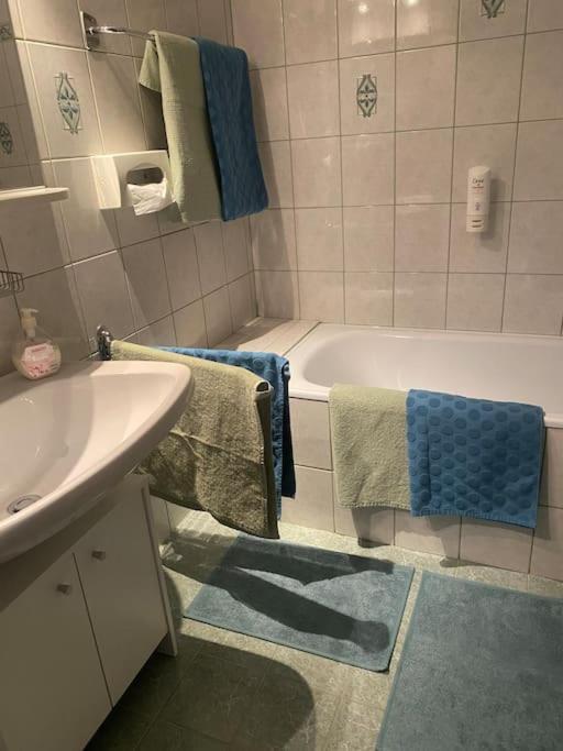 שטרובל Schoene Ferienwohnung Mit Wolfgangseeblick מראה חיצוני תמונה