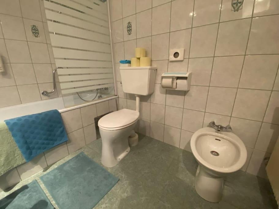 שטרובל Schoene Ferienwohnung Mit Wolfgangseeblick מראה חיצוני תמונה